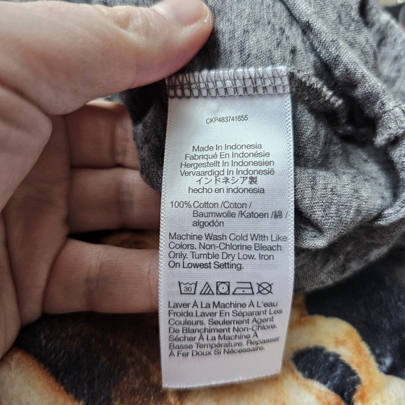 Madewell Whisper Cotton V-Neck Tee - Picture 7 of 7